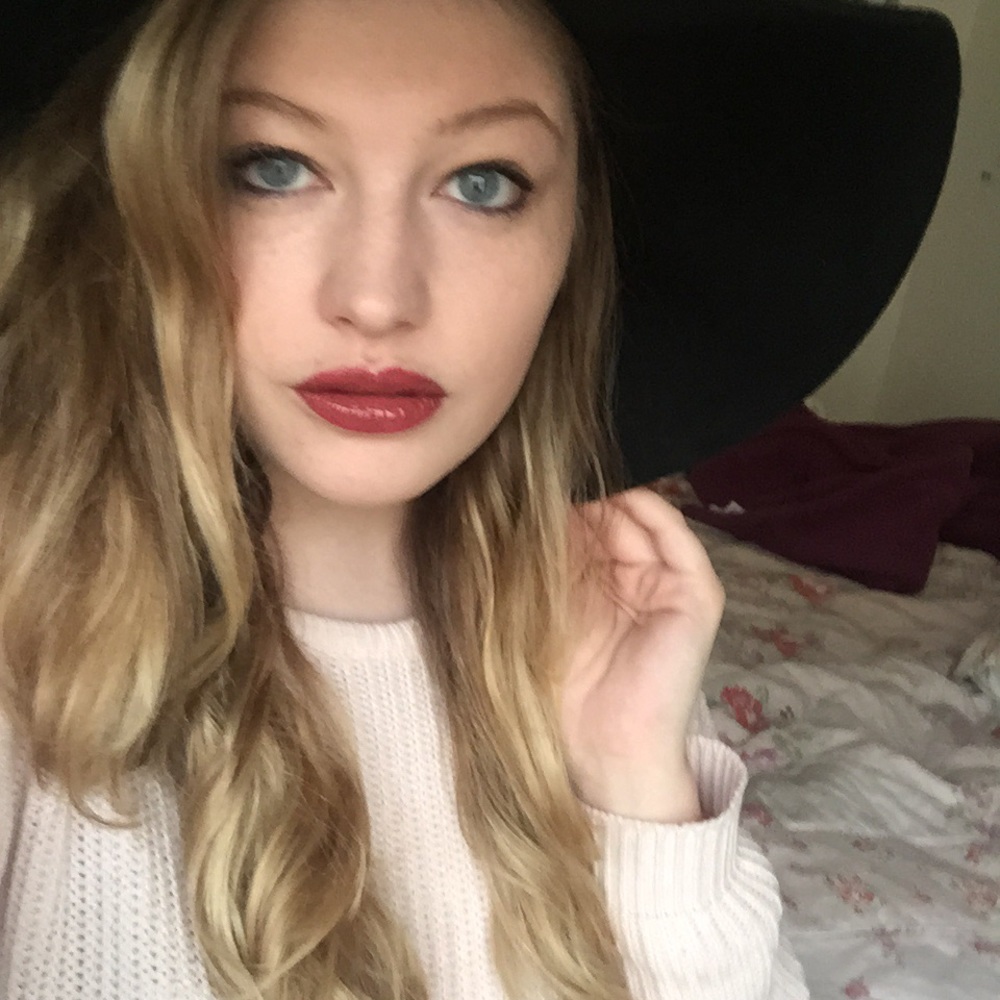 Meet your Posher, Samantha